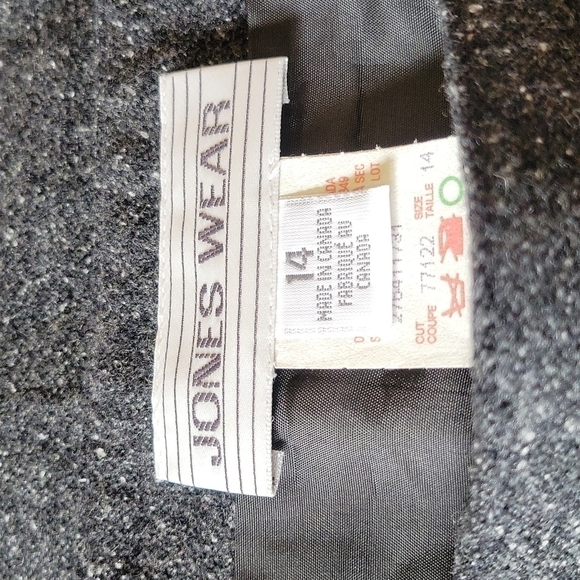 JONES Wear Grey Skirt - Picture 3 of 5